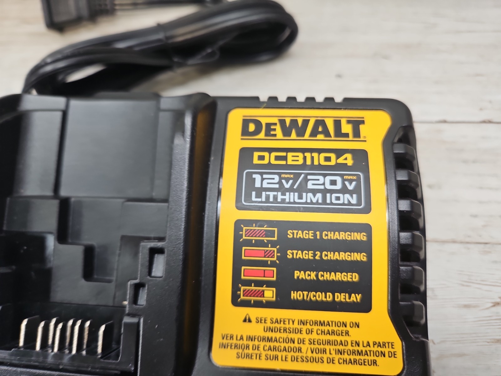 DEWALT DCB1104 Battery Charger 12V / 20V MAX Lithium Ion 4 Amp Fast Charging
