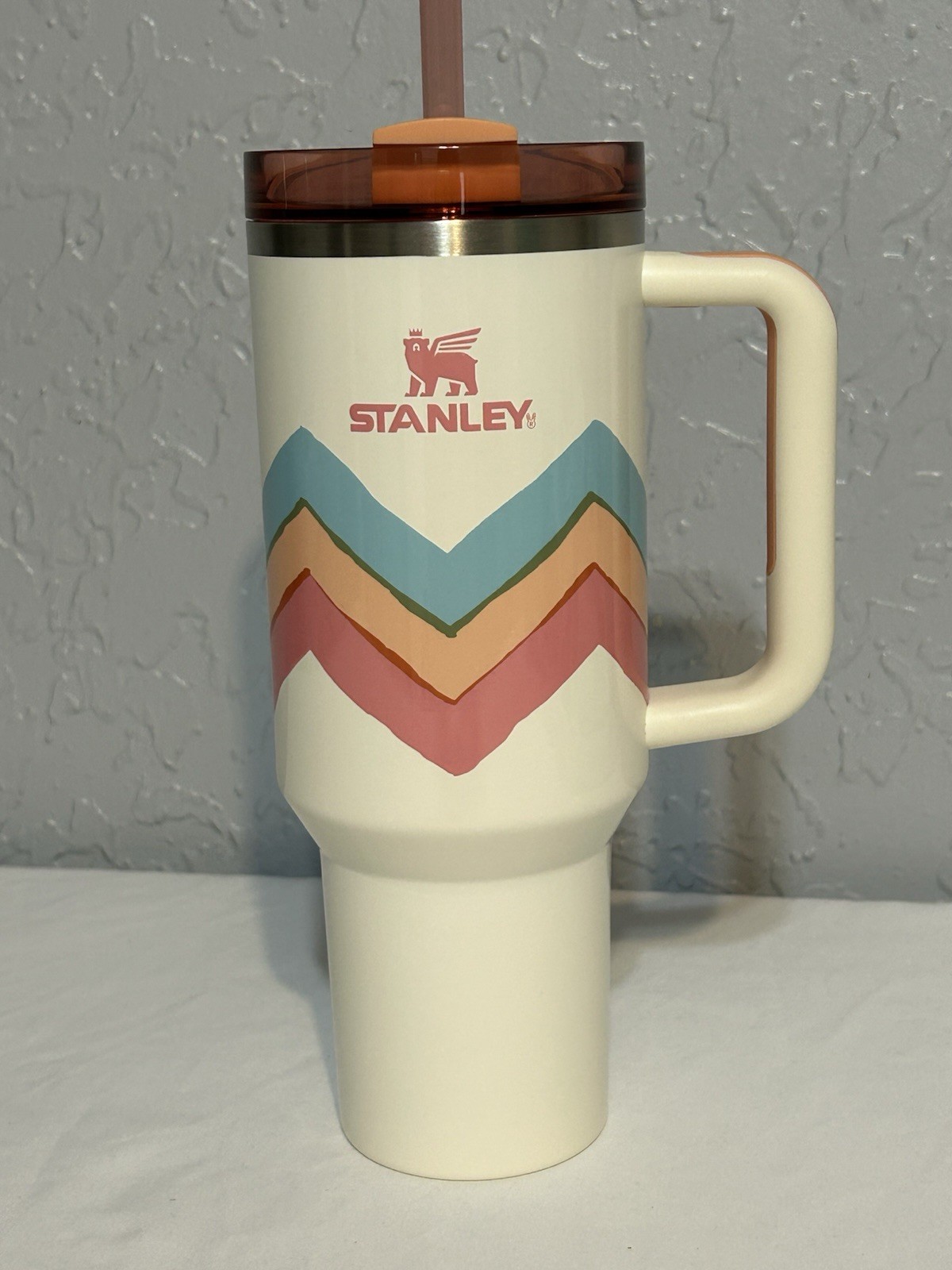 NIB Stanley 40 oz Quencher H2.0 FlowState Tumbler Easter Egg-cellence