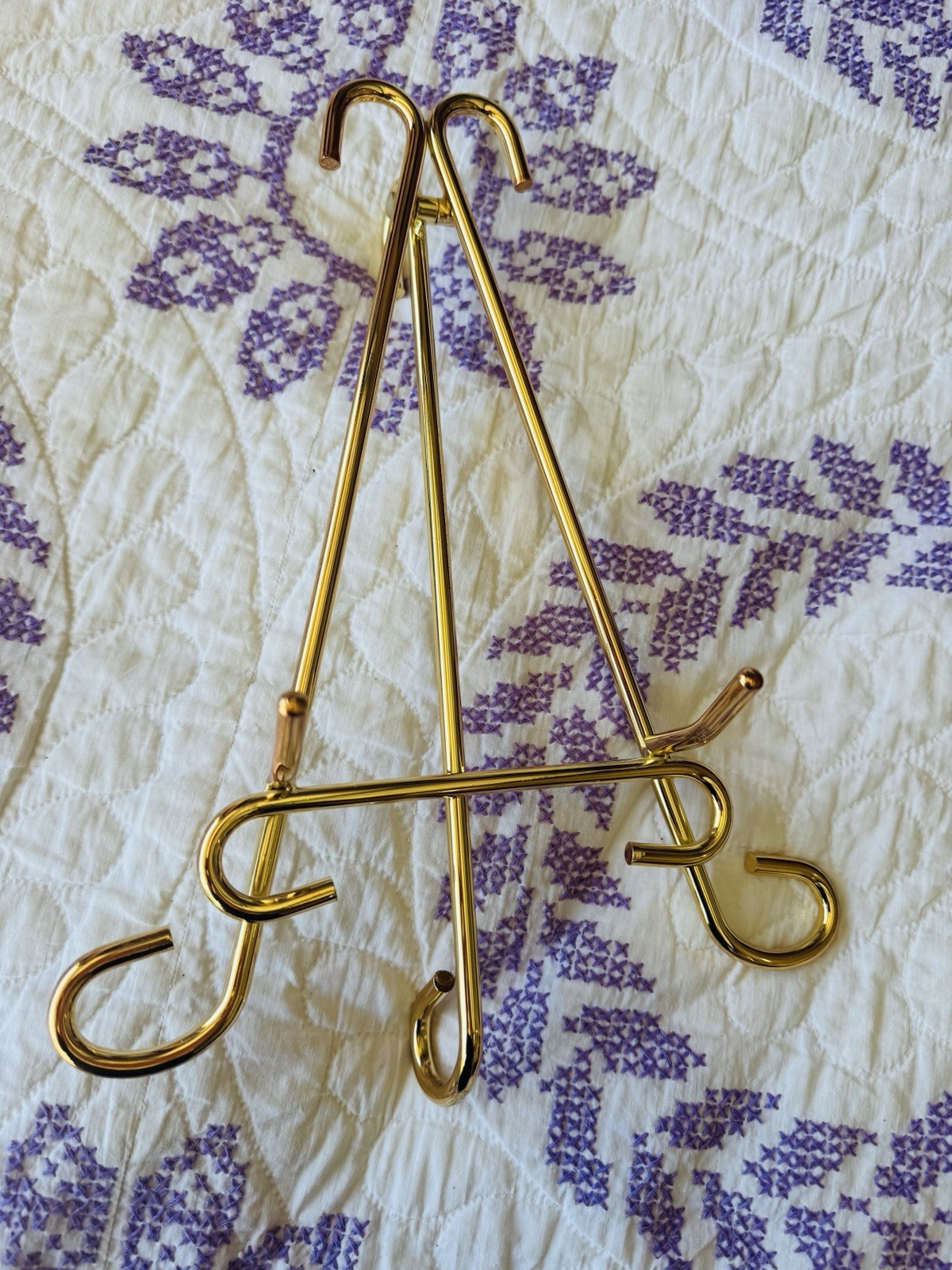 Gold Metal Plate Stand Display Easel, Small Freestanding, Less Than 10 in