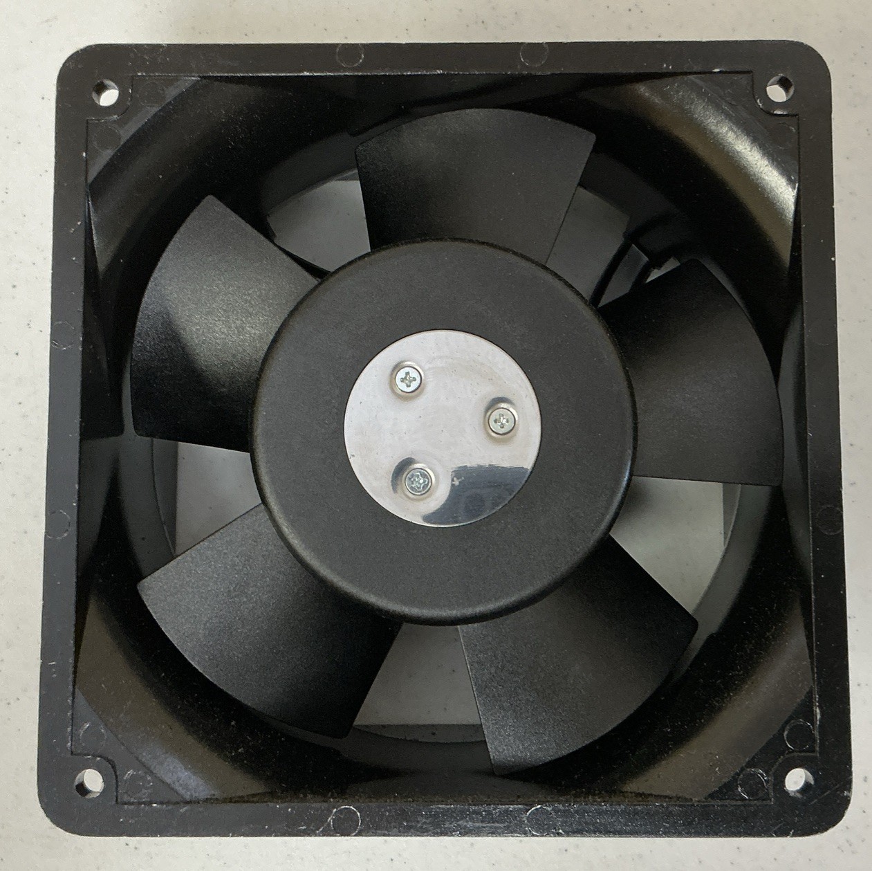 NEW DAYTON 3VU66 AXIAL FAN, 115V 355CFM, THERMAL PROTECTED, FREE SHIPPING
