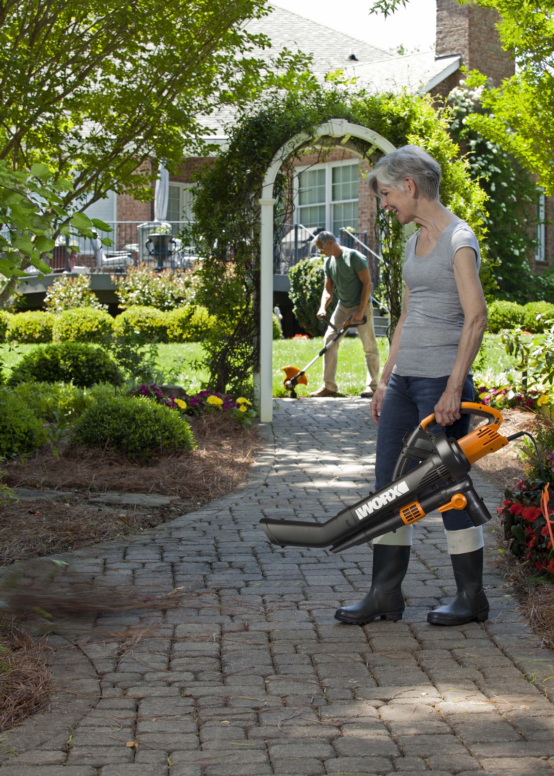 WG509 Worx TRIVAC 3-In-1 Electric Leaf Blower/Mulcher/Vacuum with Metal Blade
