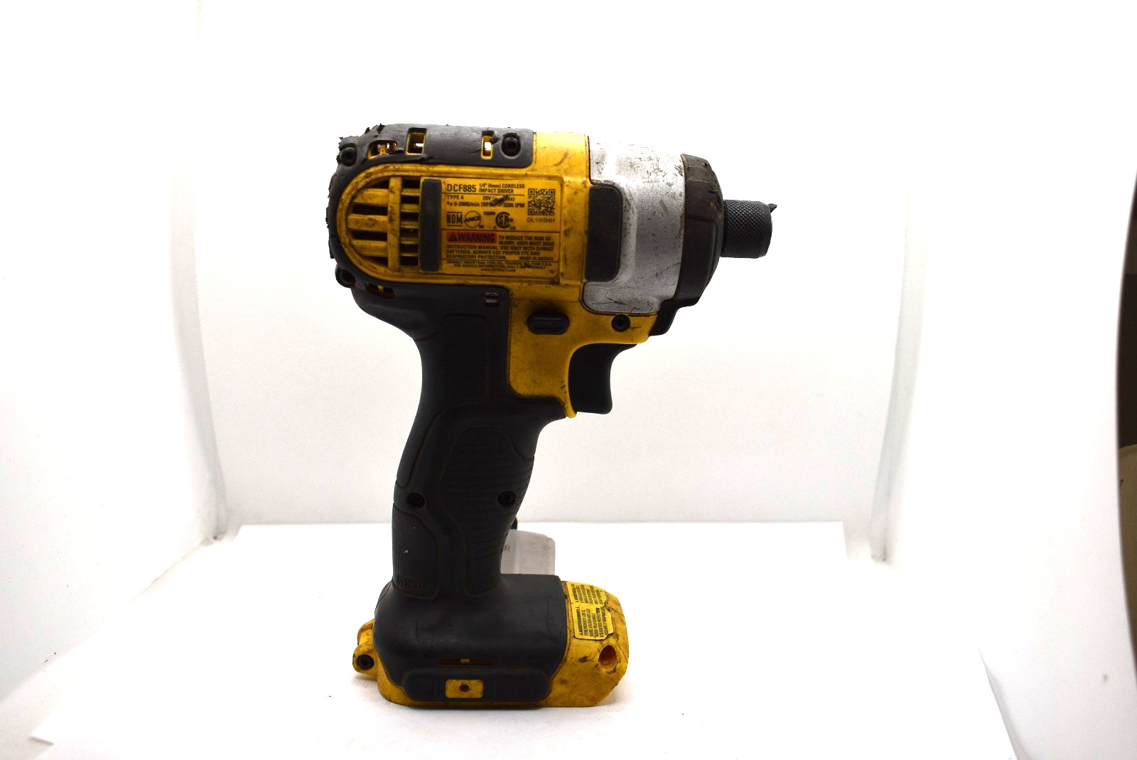 DEWALT DCF885B 20V 1/4 in. Impact Driver – Black/Yellow (Tool Only)