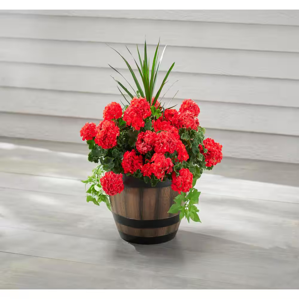 NEW Durable 20in Rustic Brown Resin Barrel Planter Outdoor Decor for Gardens
