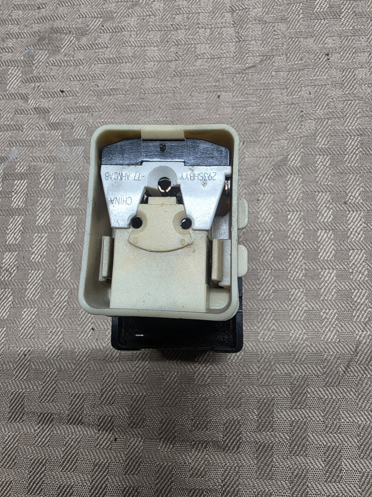 GE Refrigerator Start Relay w/ Capacitor P# 197D6189P008