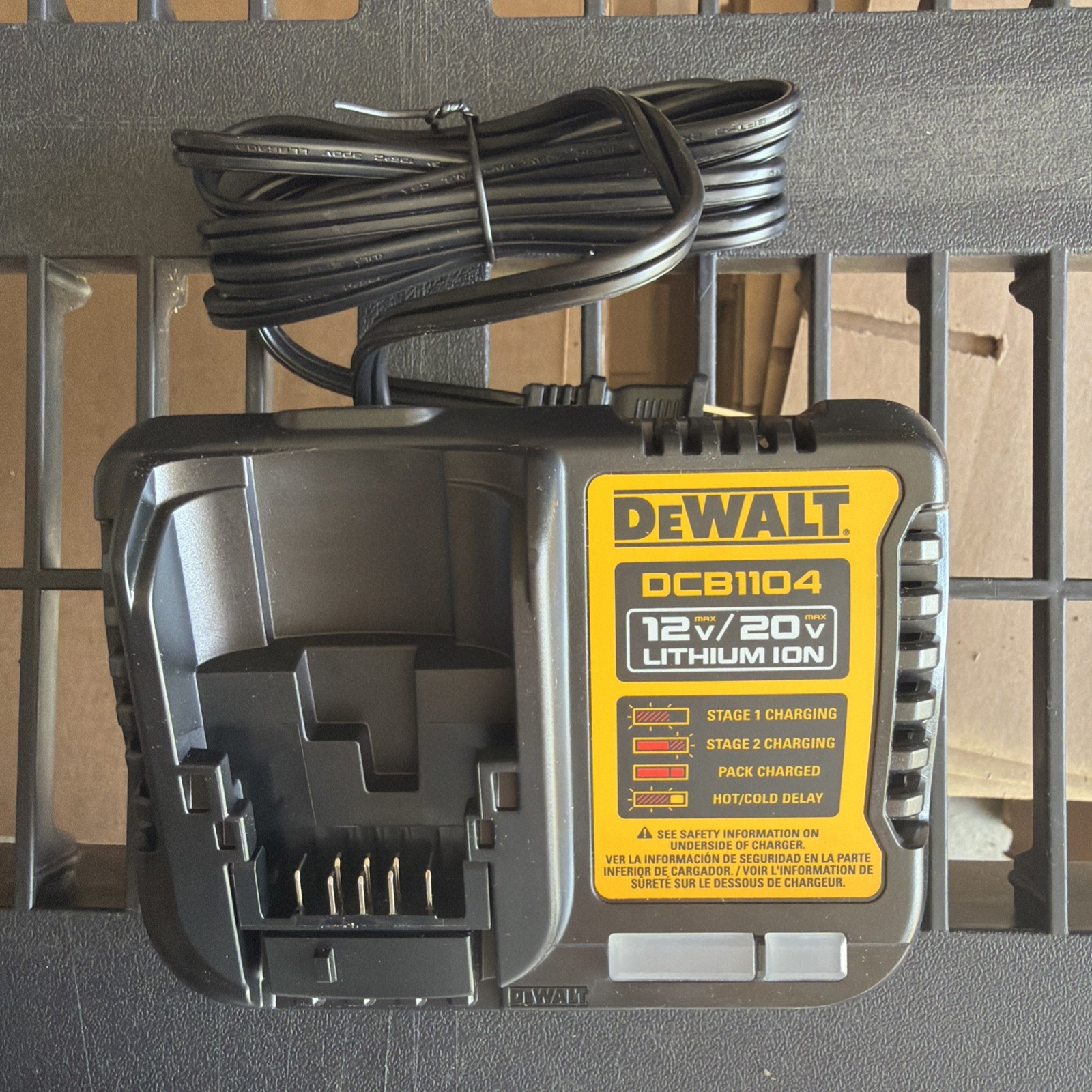 Dewalt DCB1104 Battery Charger 12 & 20 Volt 4 Amp 12V 20V For Drill, Saw Tools