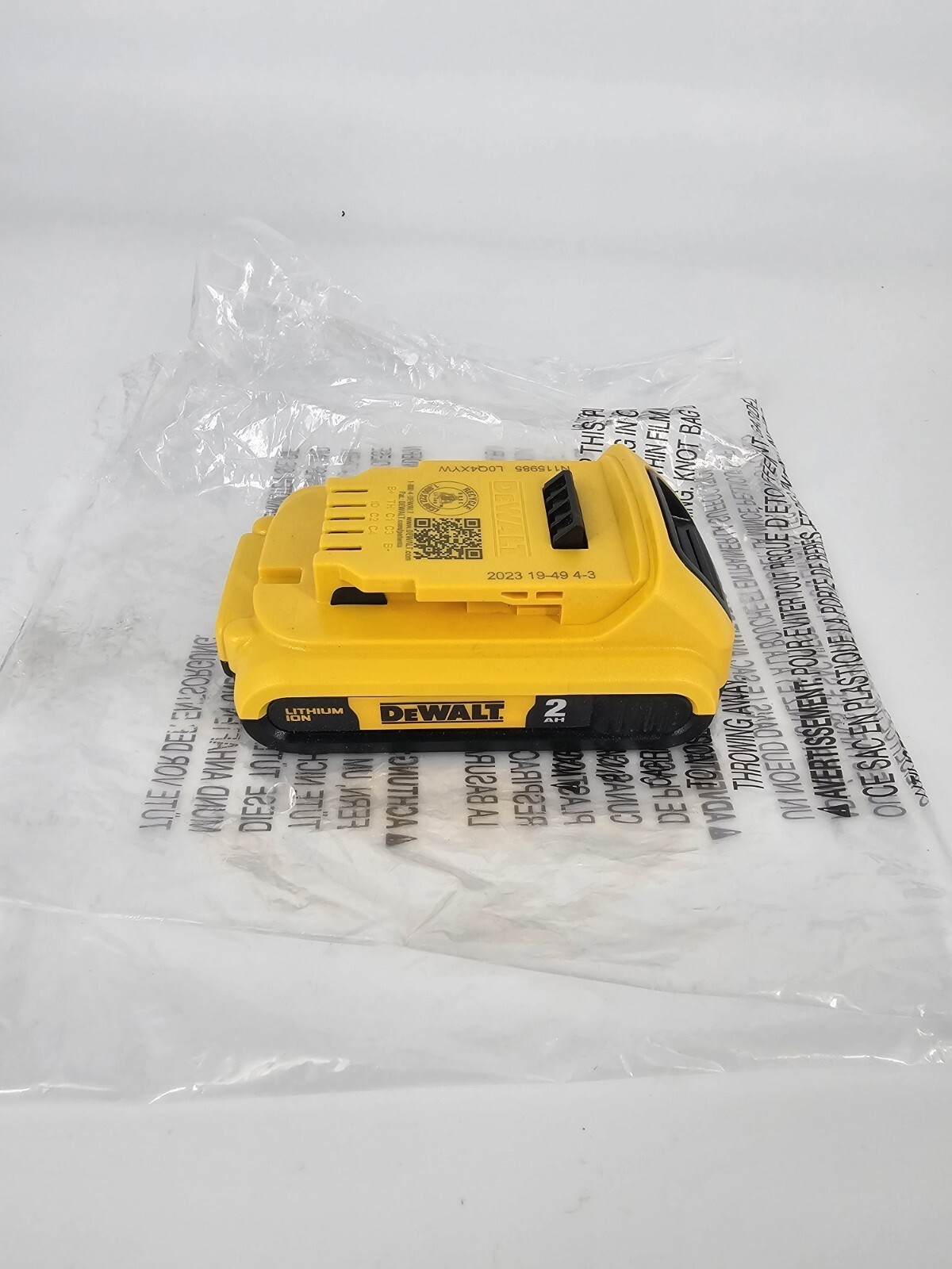 DEWALT DCB203 20V Max Battery 2.0Ah Lithium Ion Li-Ion 20V – NEW
