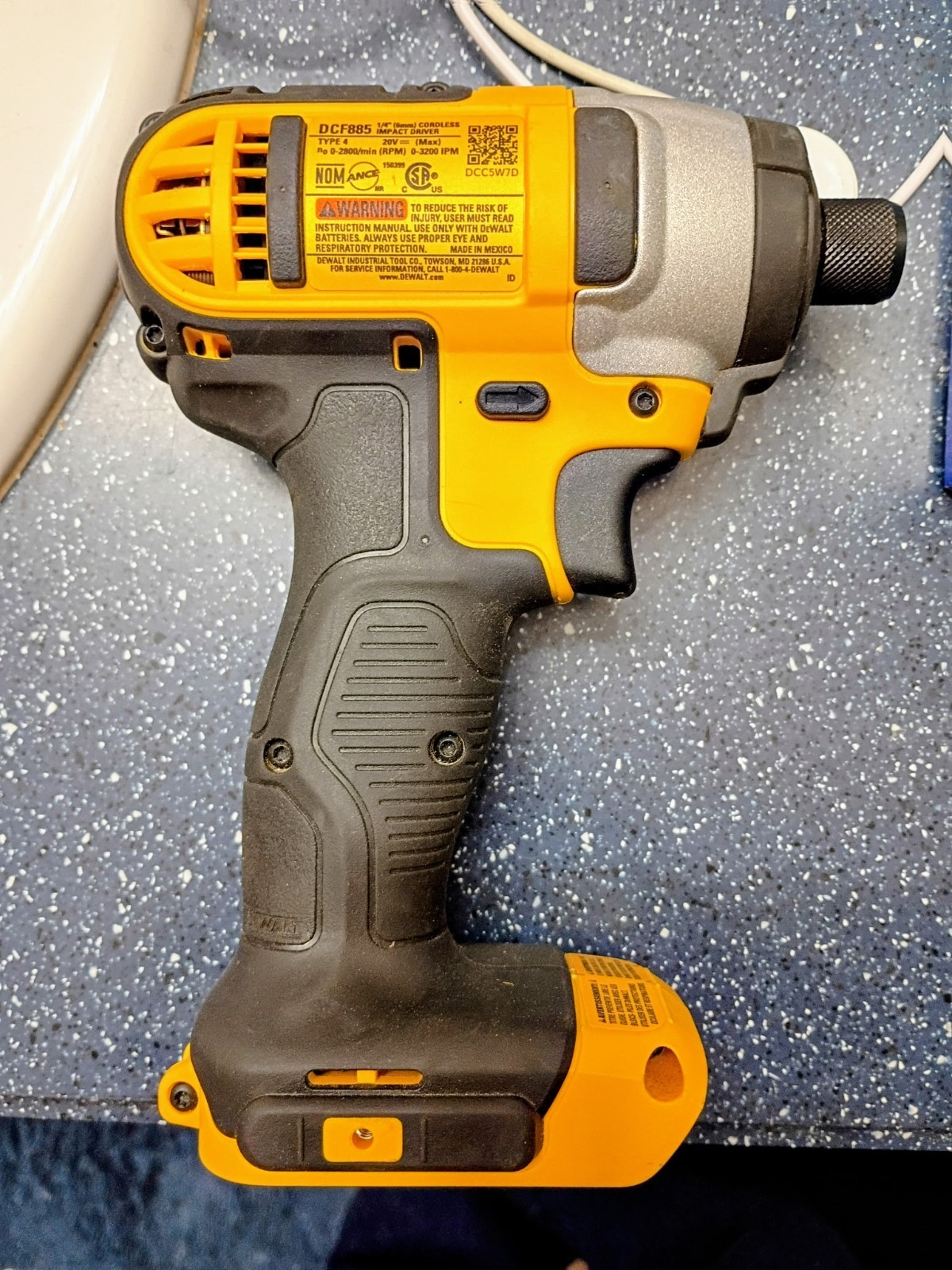 Dewalt – DCF885 – 20V Cordless 1/4″ Impact Driver 20 Volt MAX Lithium Ion – DEMO
