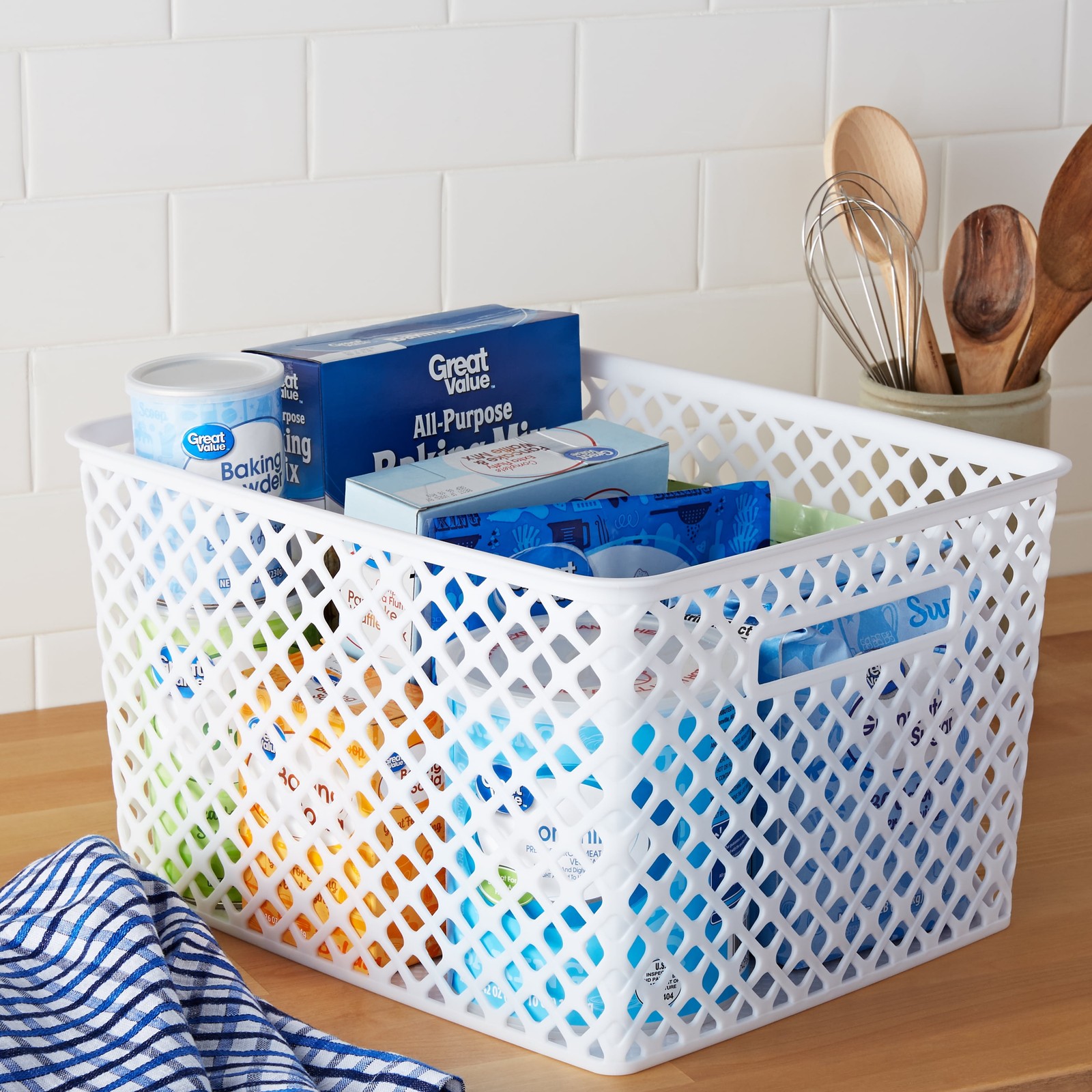Large White Decorative Plastic Storage Basket 14.7 in x 12 in x 8.5 in