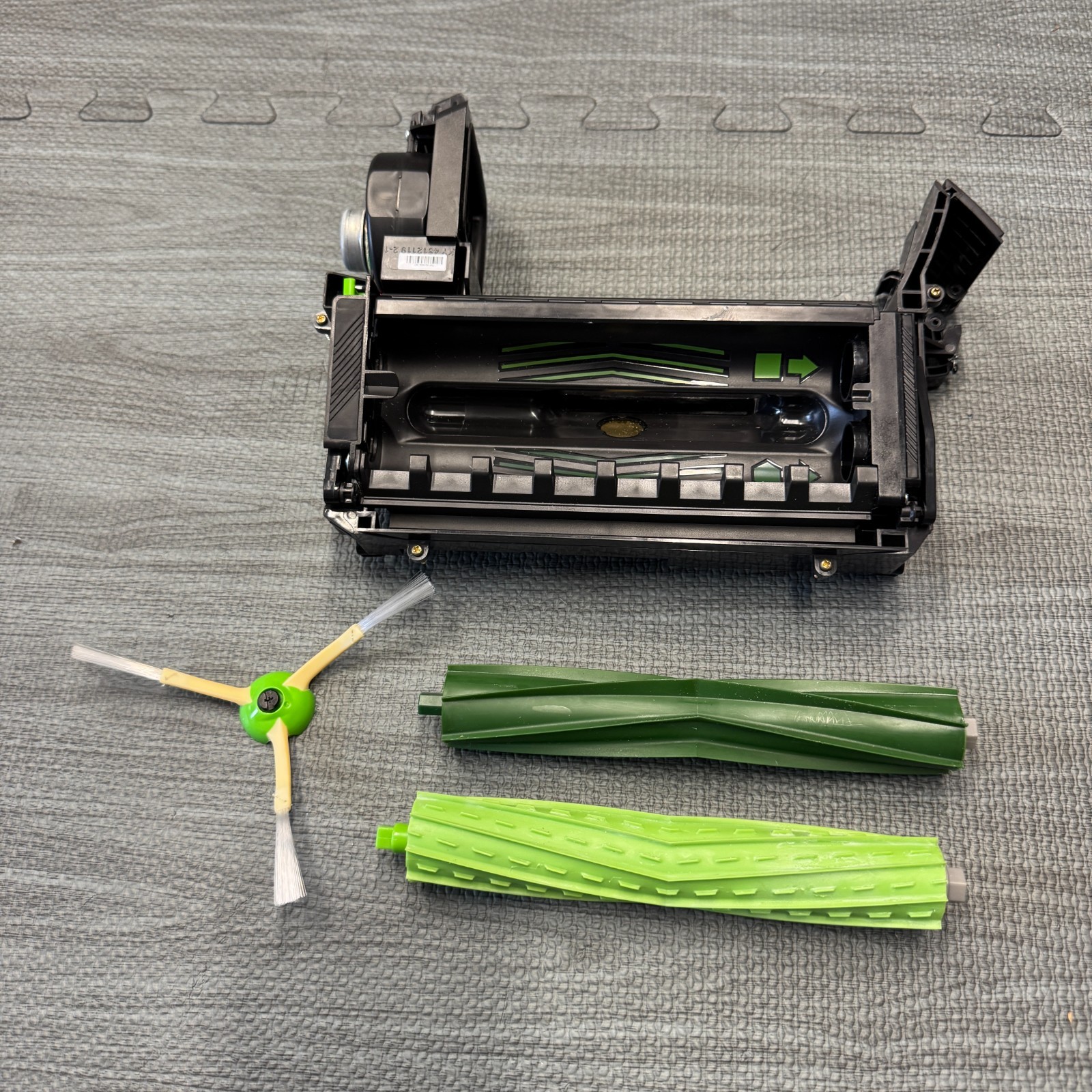 iRobot Roomba j5 j6 j7 j8 j5+ j6+ j7+ j8+ Cleaning Head Module (with dust motor)