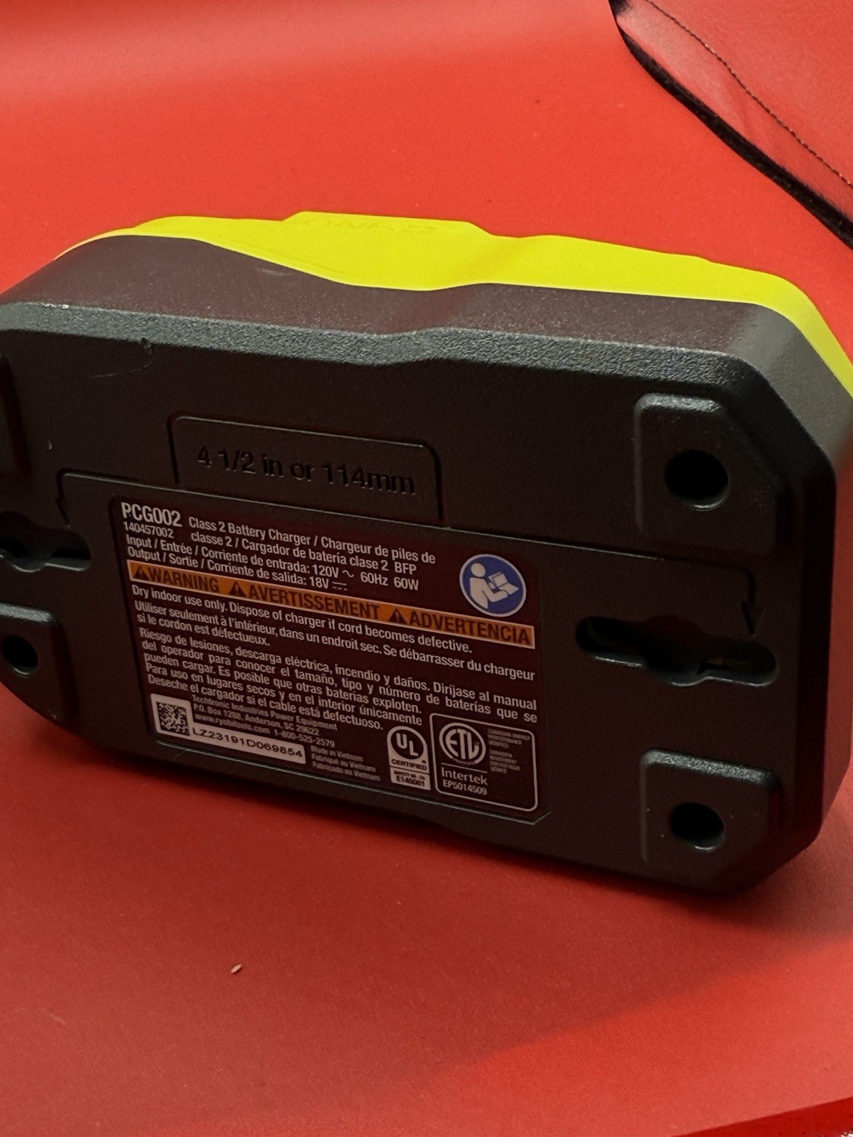 Genuine OEM RYOBI PCG002 18V Volt ONE+ Lithium-Ion Battery Charger MINT!!