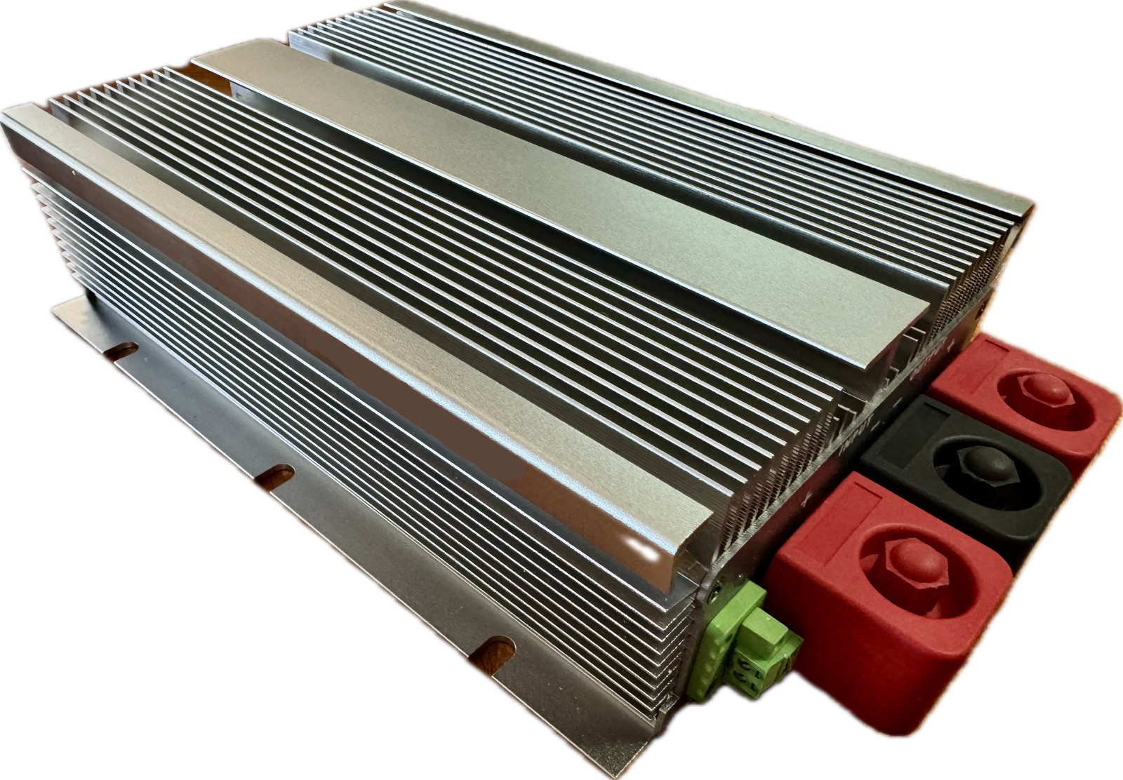 DC to DC Charger 12V 70A Lifepo4 Battery Charger-On-Board Marine/RV/Boat