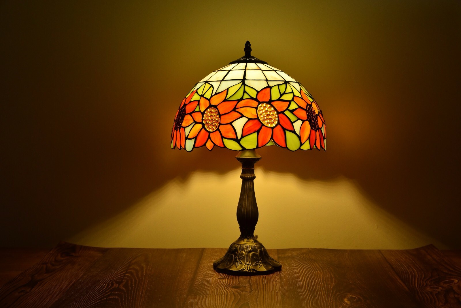 Retro Tiffany Table Lamp Sunflower Style Stained Glass Bedside Lamp H 18″ H 14″