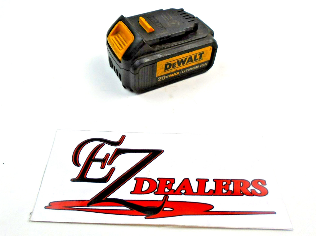 DeWalt DCB101 12V-20V MAX Lithium ion Battery Charger + DeWalt DCB200 Battery
