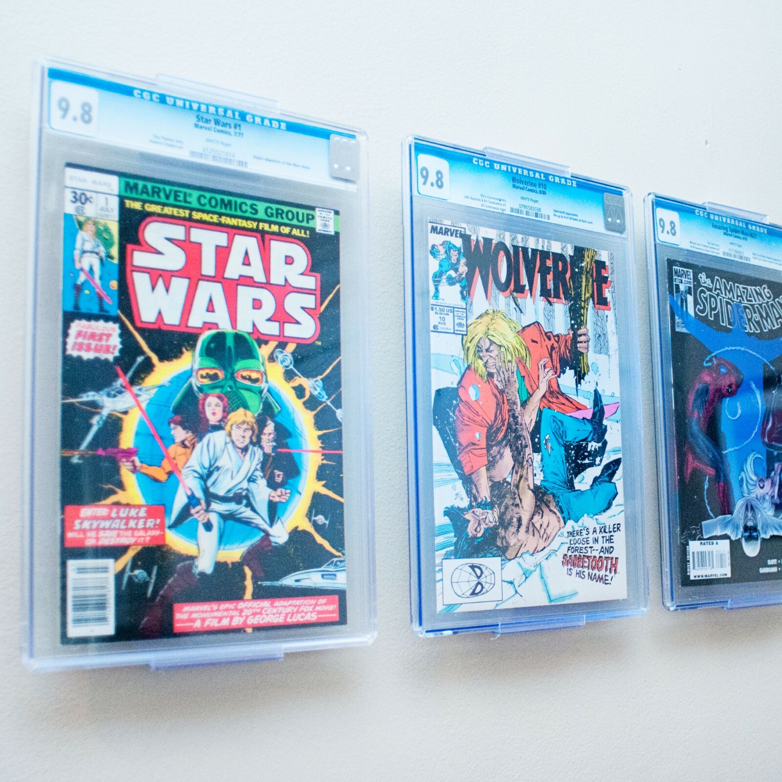 ComicMount™ Invisible Comic Book Display Shelf Stand and Wall Mount