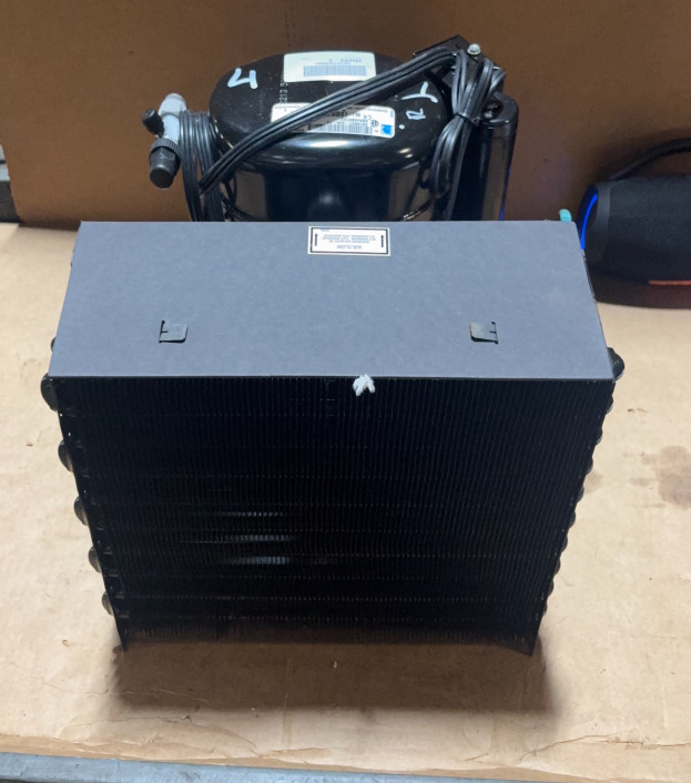 Tecumseh 2D223-2 Indoor Condensing Unit AKA4460YXDXA 1/2 HP 208-230V R134a R513A