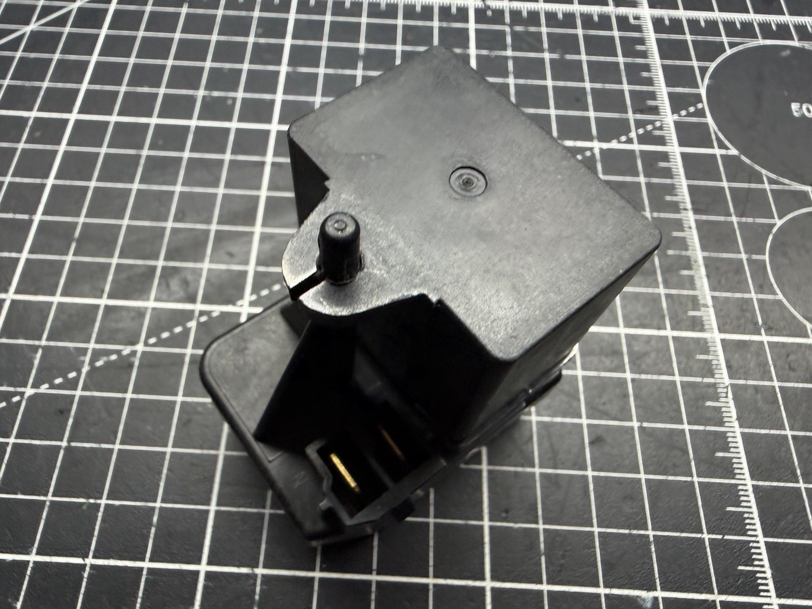 GE Refrigerator Relay P# 197D6189P003