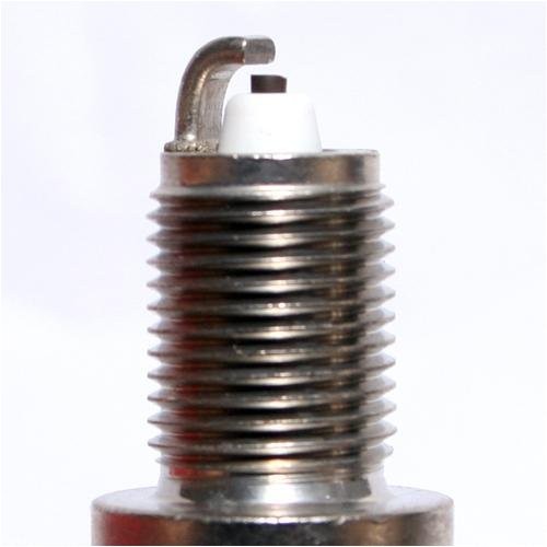 Champion Genuine OEM Standard Spark Plug – N1039Y