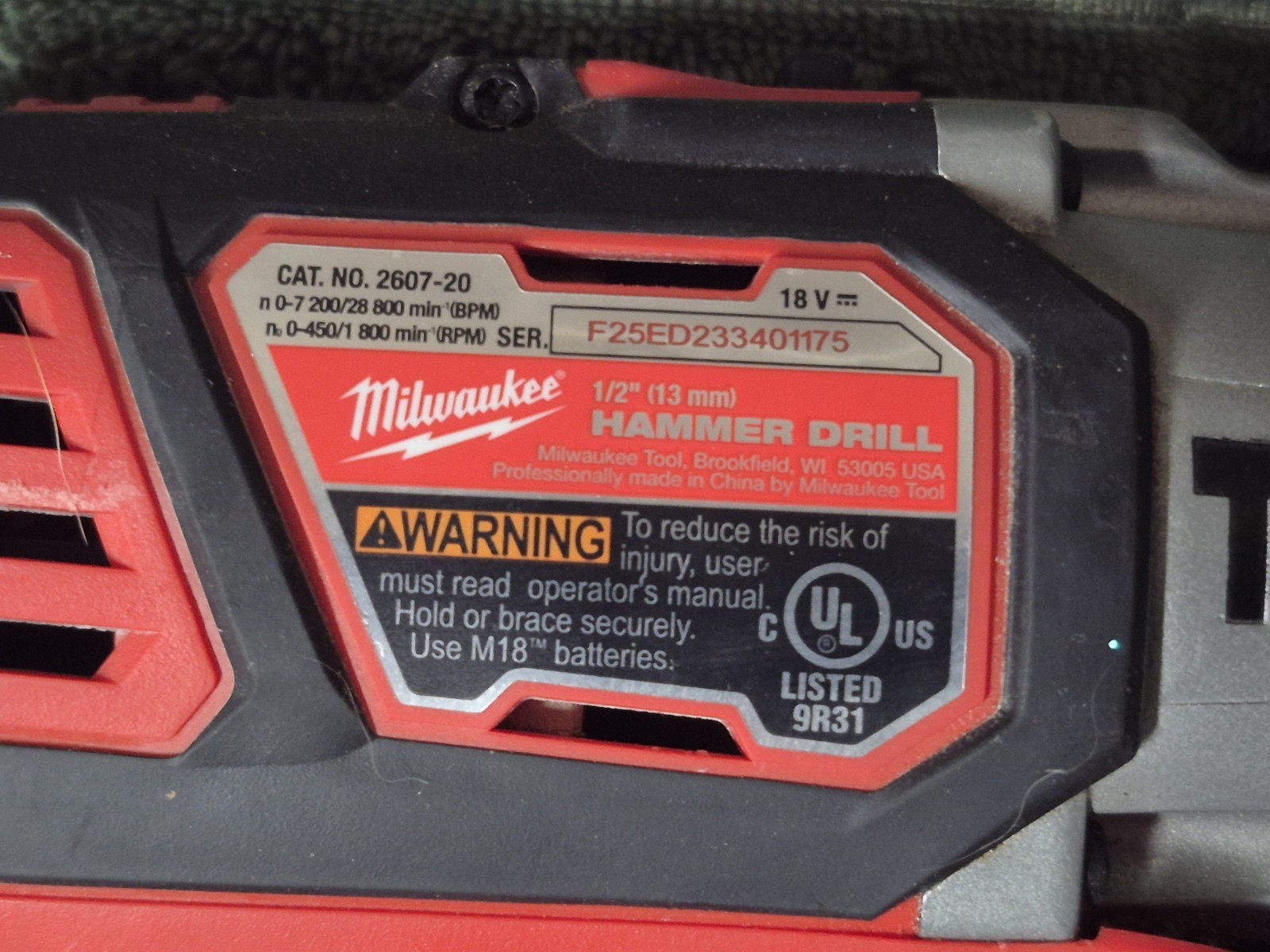 Milwaukee 2607-20 Hammer Drill & 2656-20 1/4″ Impact Driver W/2 XC 3.0 Batteries