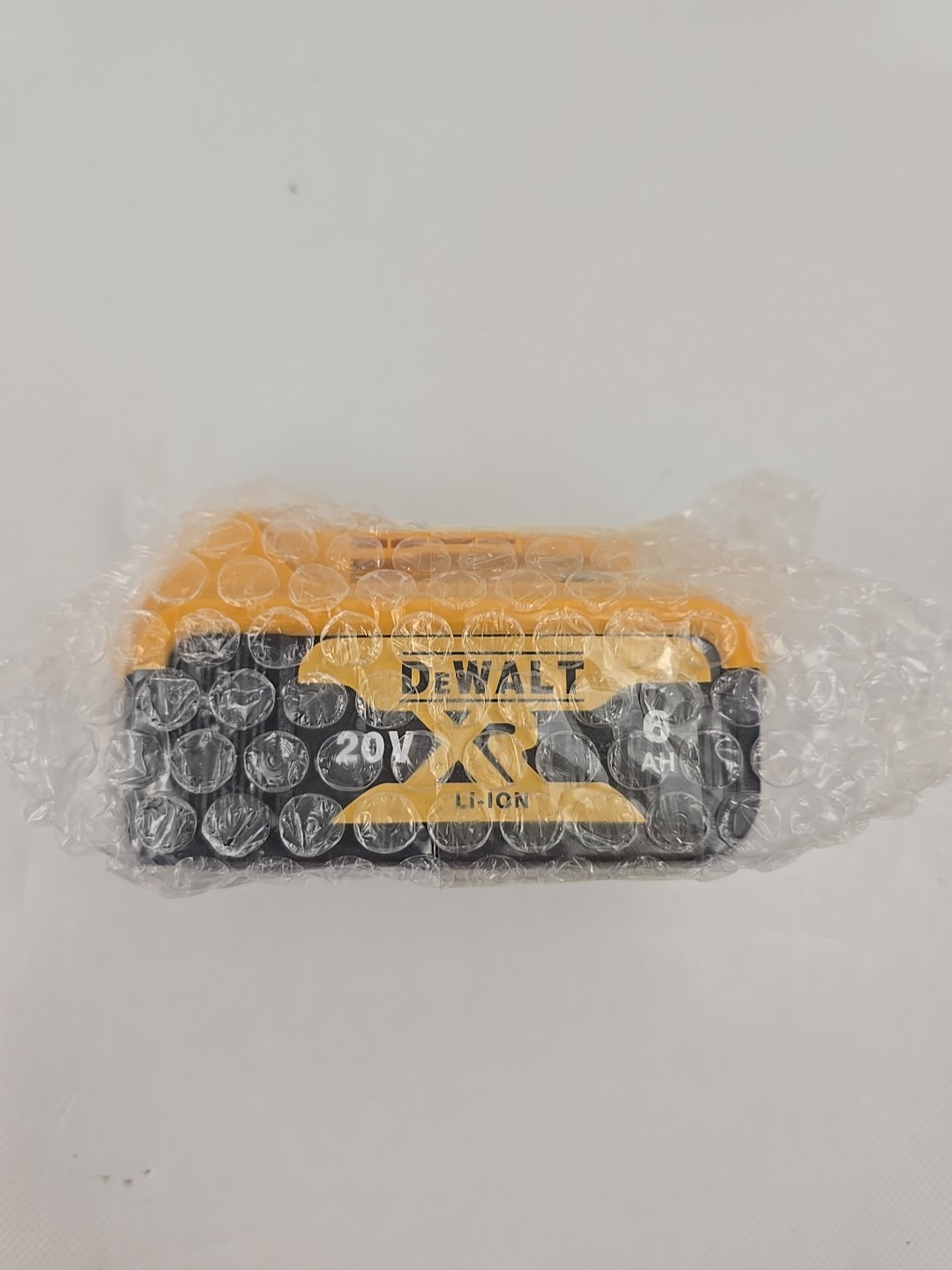 DEWALT 20V MAX XR 6.0Ah Lithium-Ion Battery DCB206- Yellow/Black