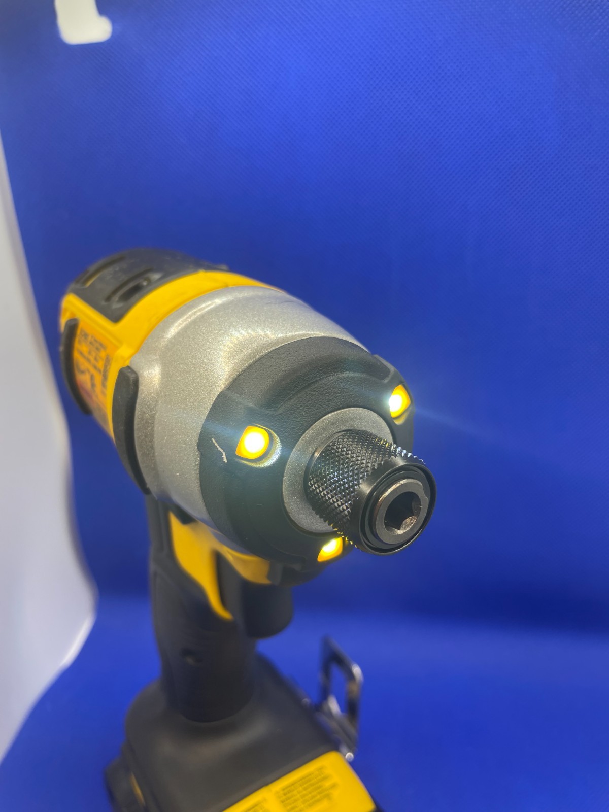 NEW DCF885B Dewalt 20V Max 1/4-in Compact Impact Driver DCF885B (Tool Only)