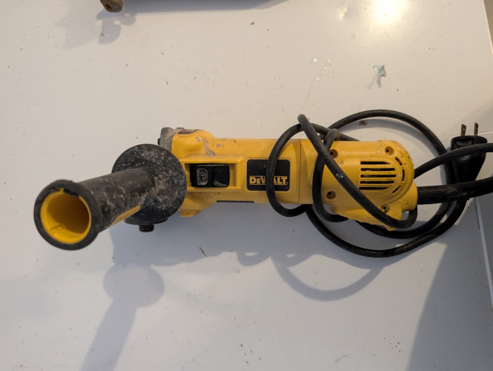 DEWALT Corded Electric Angle Grinder Rotary/Circular w/ Side Handle Yellow/Black