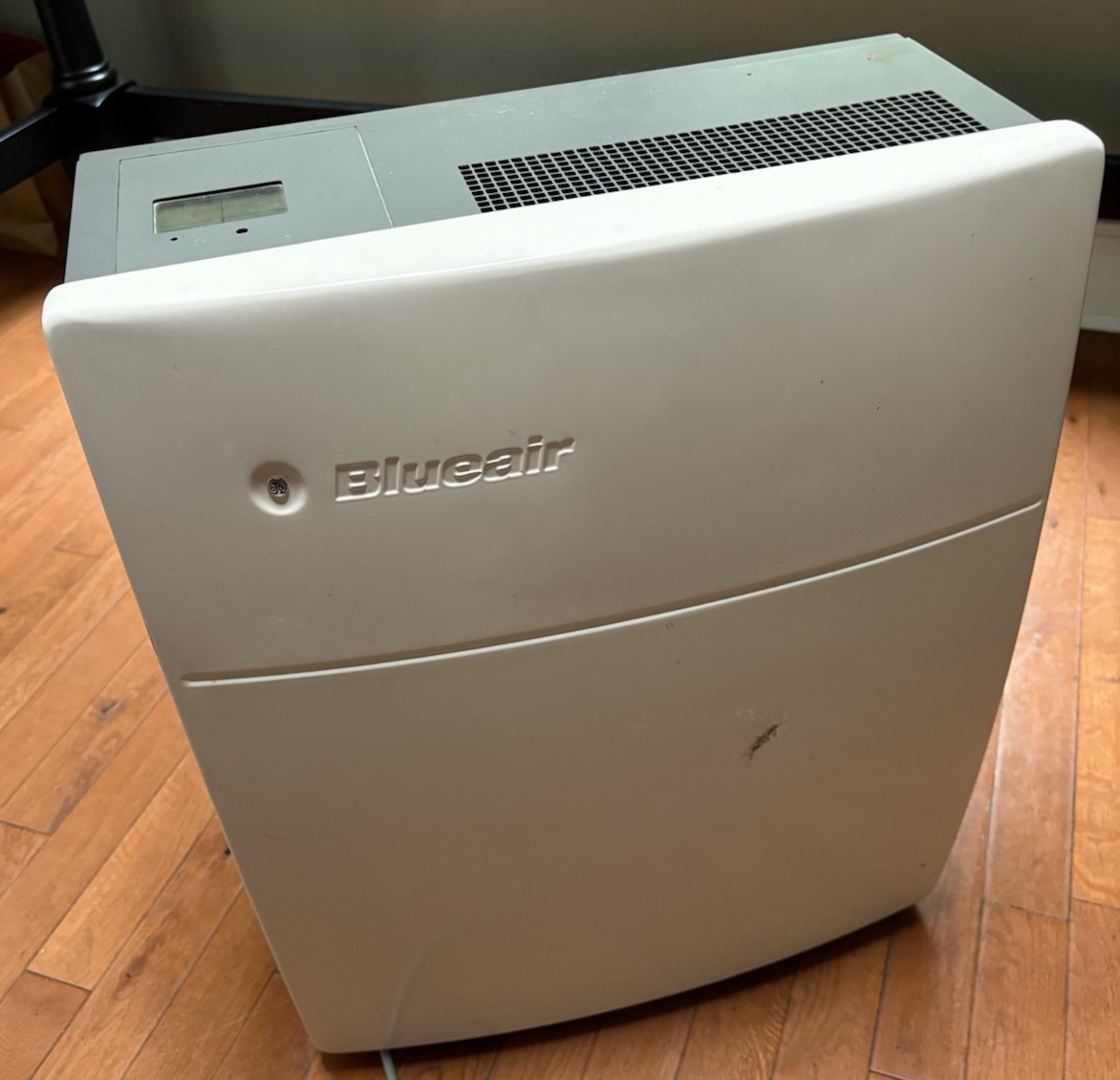 Blueair Portable HEPA-Type Air Purifier White/Black Timer Filter Indicator