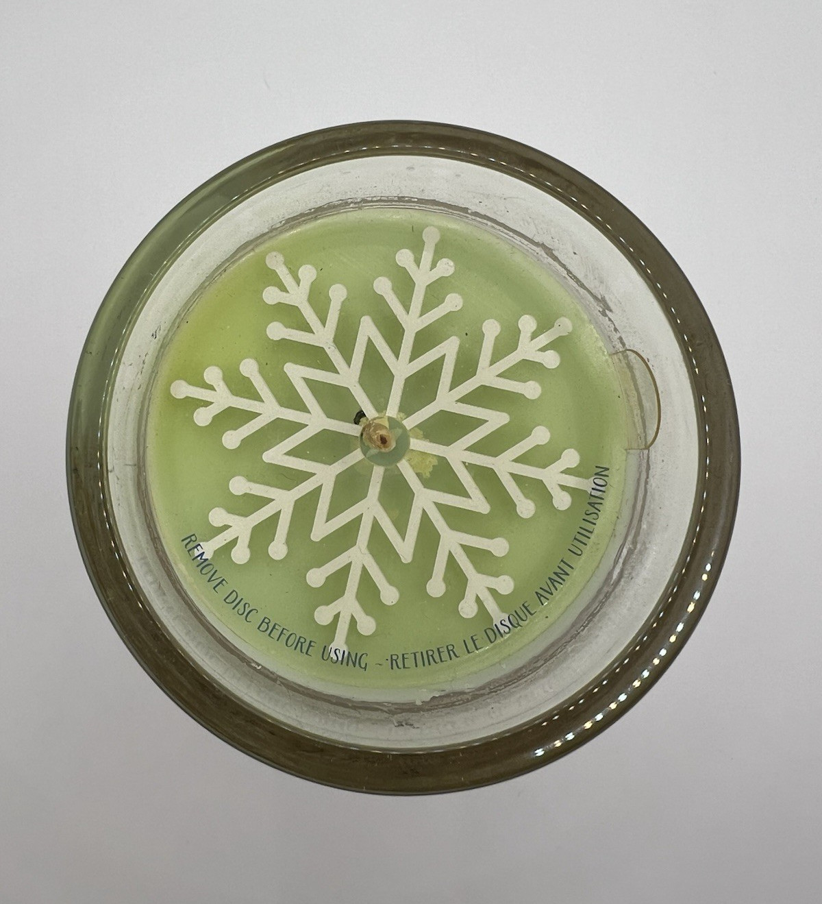 Bath & Body Works Vanilla Snowflake Scented Candle 1-Wick 6.3 oz rare HTF