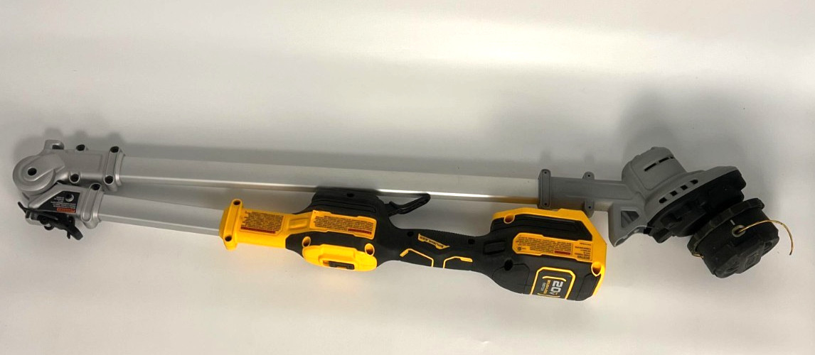 DEWALT DCST922B 20V MAX 14 inch Cordless Folding String Trimmer *Used*