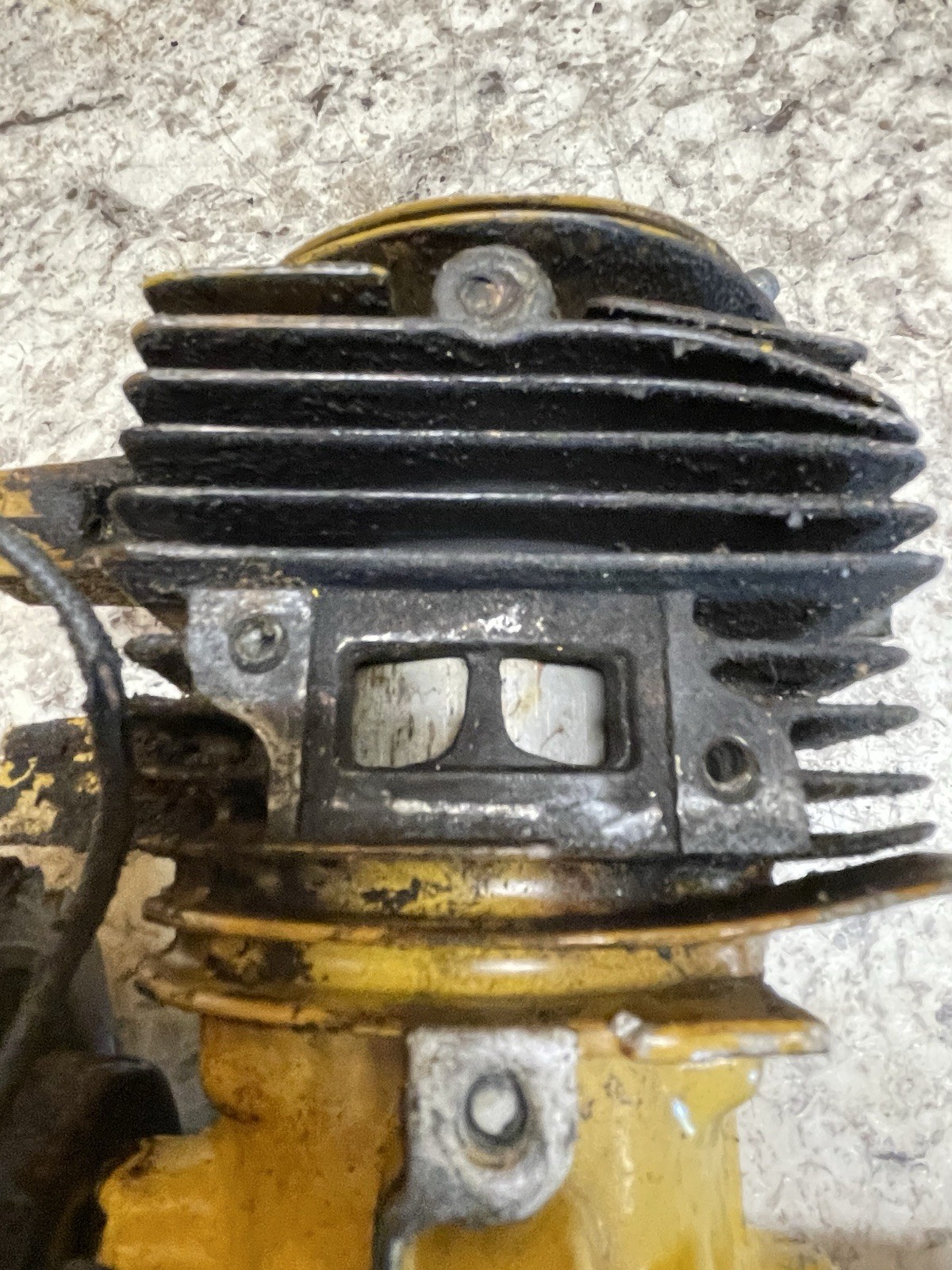 OEM Vintage McCulloch Chainsaw Engine, Untested, Unknown Model, Spins Freely