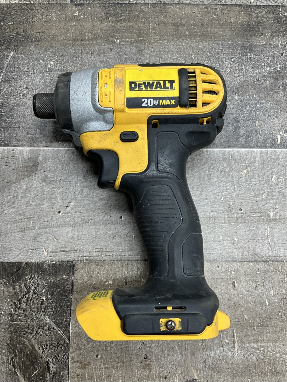 DEWALT DCF885 1/4″ 20V MAX CORDLESS IMPACT DRIVER **TOOL ONLY** TESTED