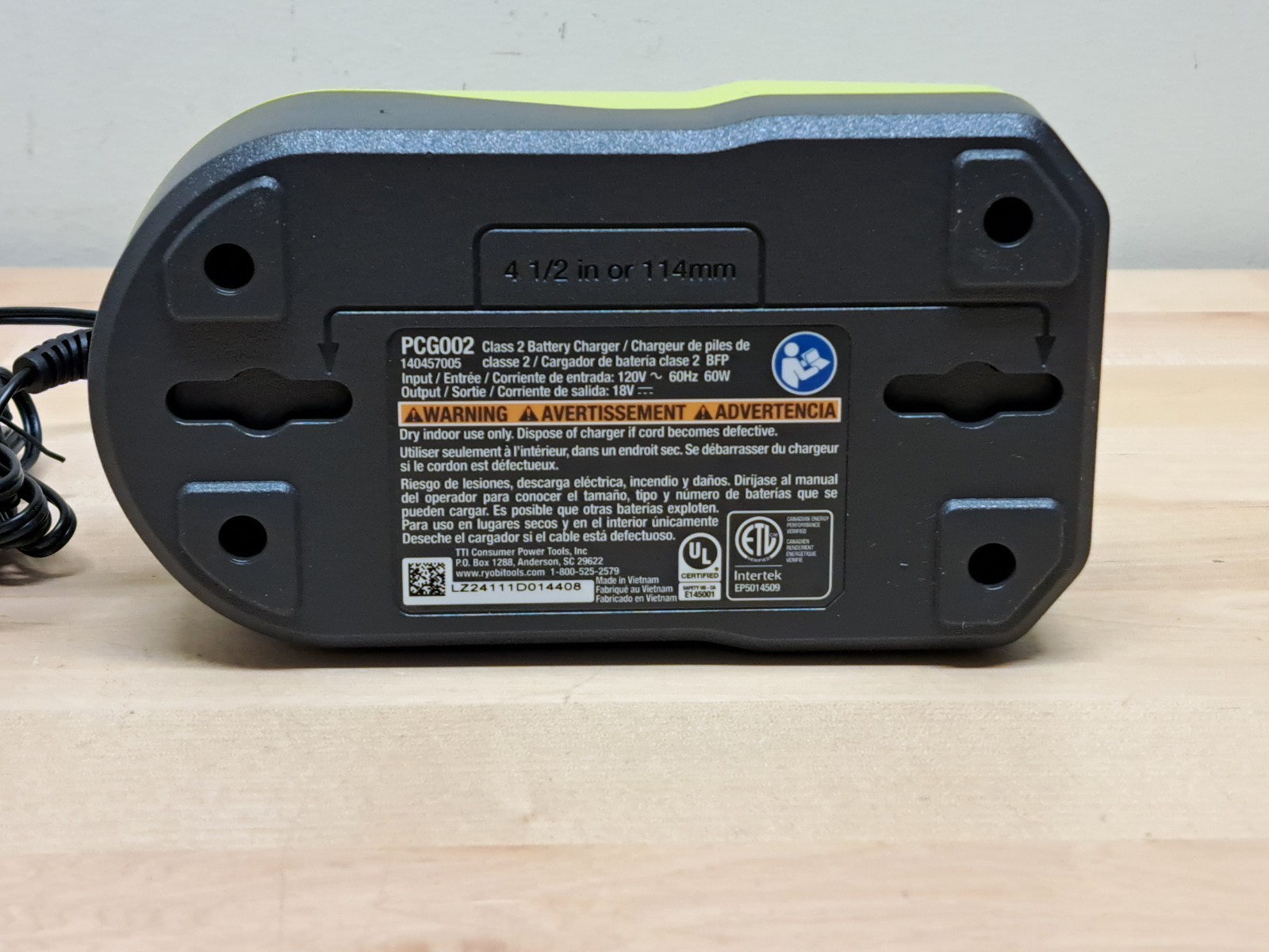 Ryobi PBP002 18V One+ 1.5Ah Battery & Charger PCG002 – Black/Green