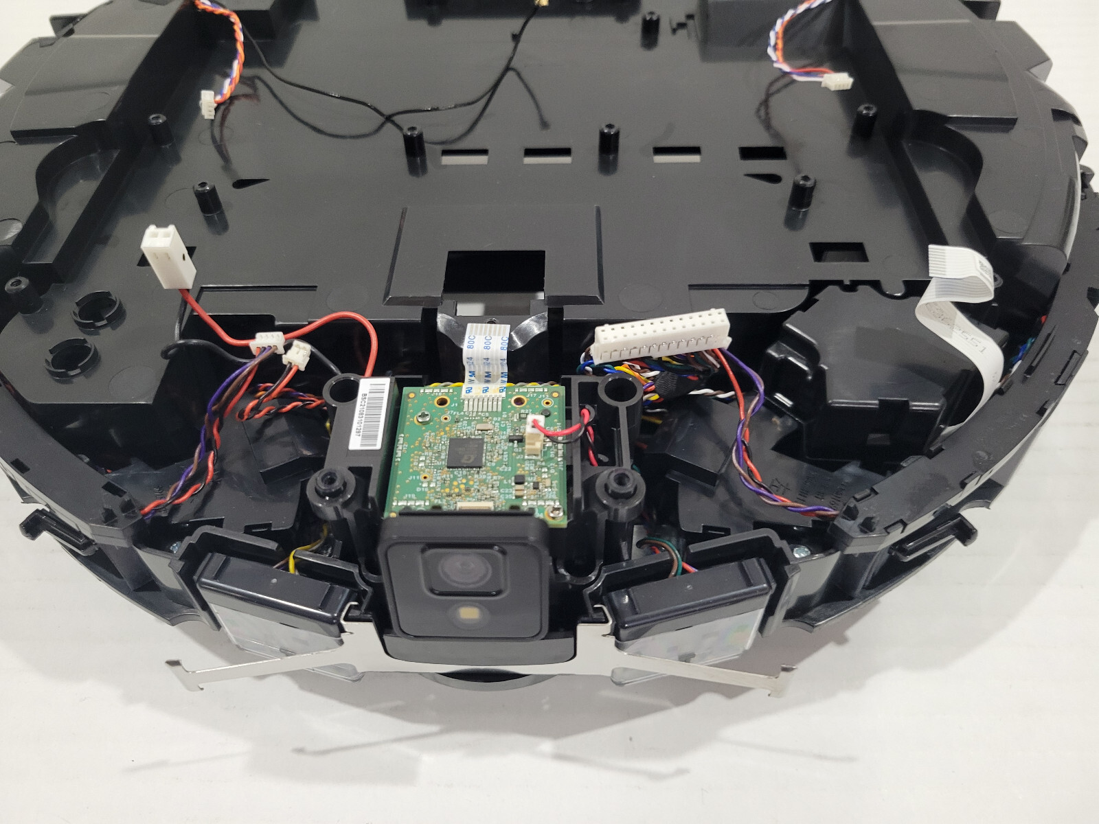 iRobot Roomba J7 Vacuum Barebones (Camera All Sensors Bumper And All covers)