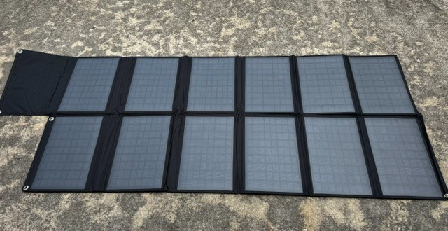 120W Foldable Solar Panel Portable Solar Charger SEA connection