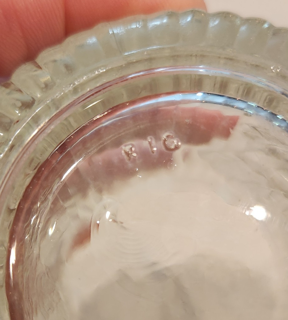 2 VINTAGE CLEAR ROSE FLOWERS EMBOSSED MUGS GLASS RIBBED ARCOROC KIG MALAYSIA