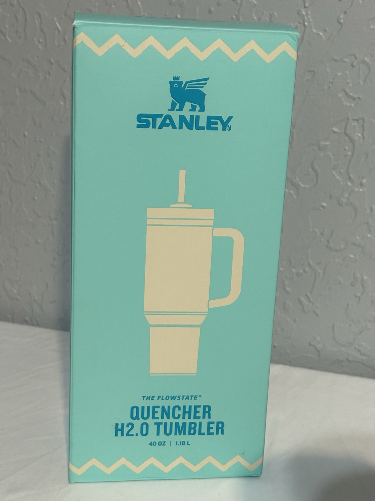 NIB Stanley 40 oz Quencher H2.0 FlowState Tumbler Easter Egg-cellence