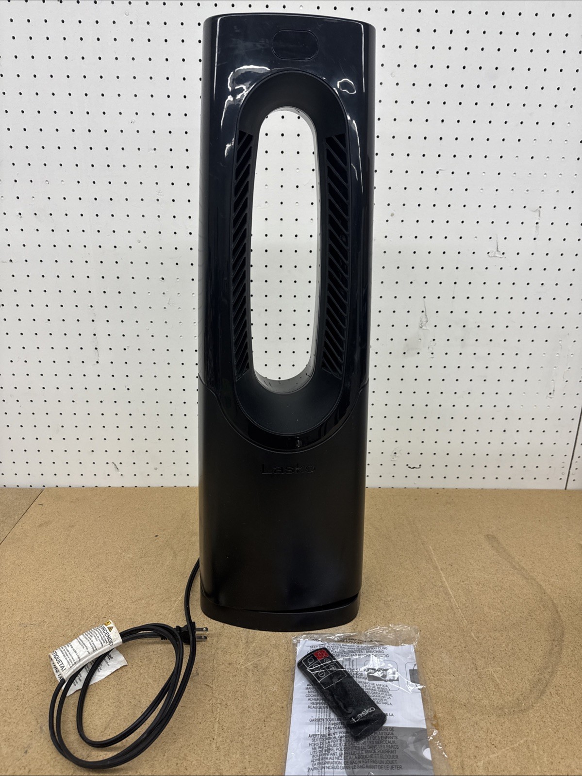 Lasko Bladeless 1500W 28″ Black Electric Oscillating Tower Ceramic Space Heater