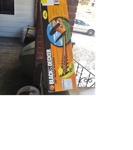 BLACK+DECKER Hedge Trimmer, 20-Inch, Corded (In Box)