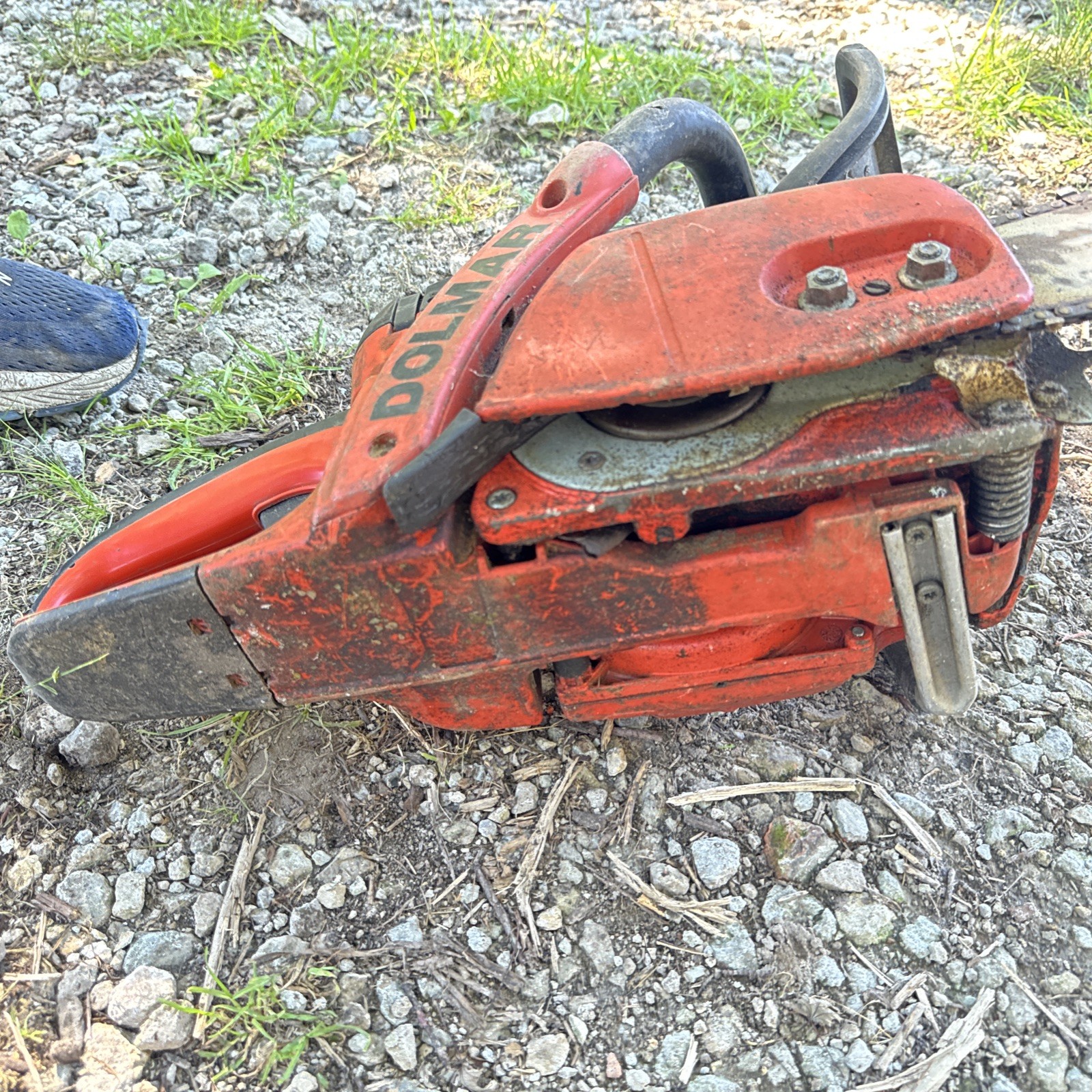 Dolmar Chainsaw 5100S Complete~20″ Bar~for parts~Good Compression~Read All