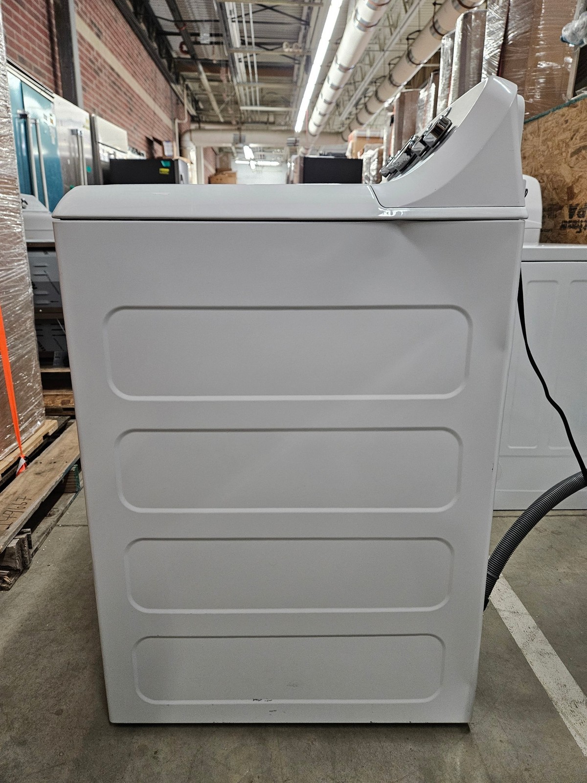 GE GTW538ASWWS 27″ White 4.6 cu. ft. Top-Load Washer NOB #161012
