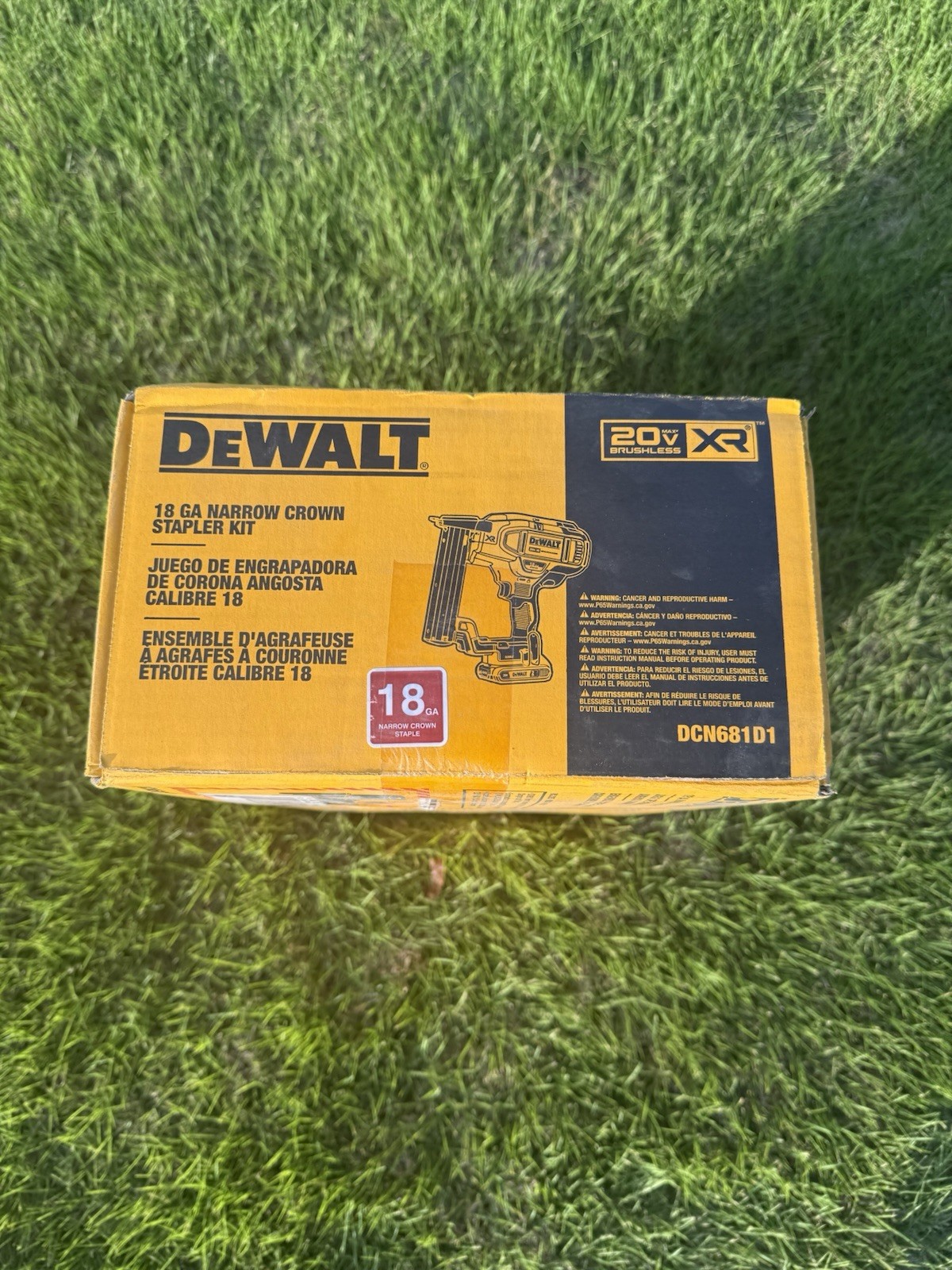 DEWALT-20V MAX XR Lithium-Ion Cordless 18-Gauge Narrow Crown Stapler Kit
