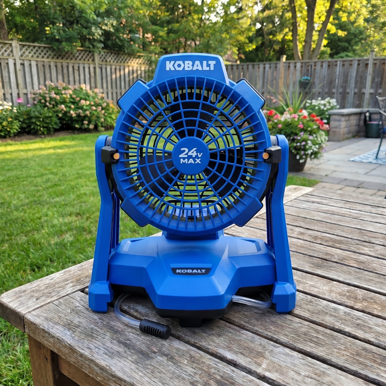 [DEAL] Kobalt 7-In High Velocity Misting Jobsite Fan Battery Powered Blue