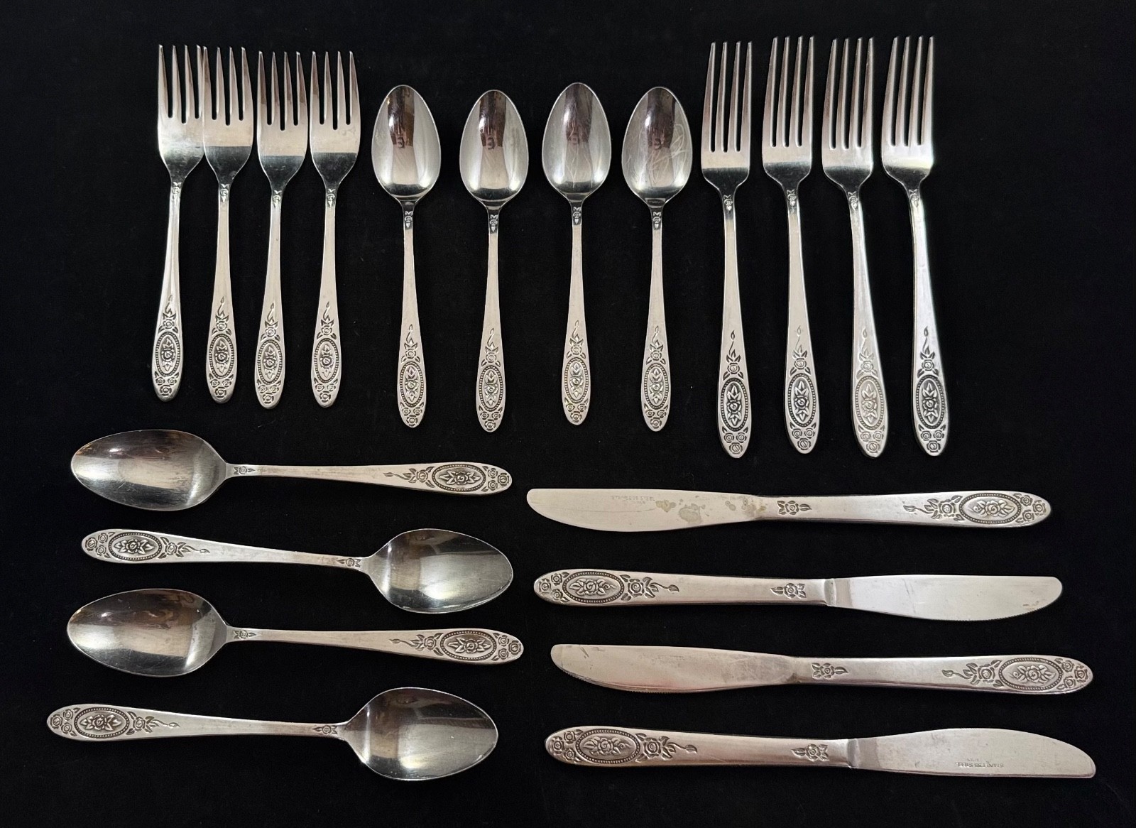 Stainless flatware CAMEO ROSE set 20 pc service for 4 unknown maker UNF11 Japan
