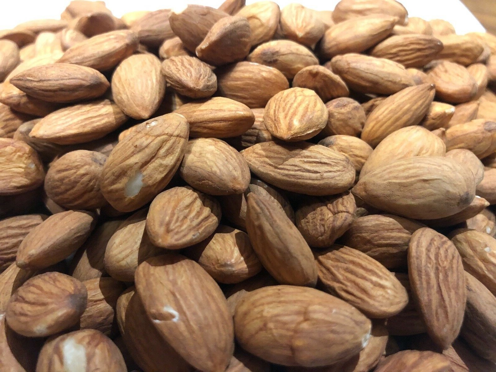 California Almonds RAW WHOLE High Quality 3 LB FREE SHIPPING