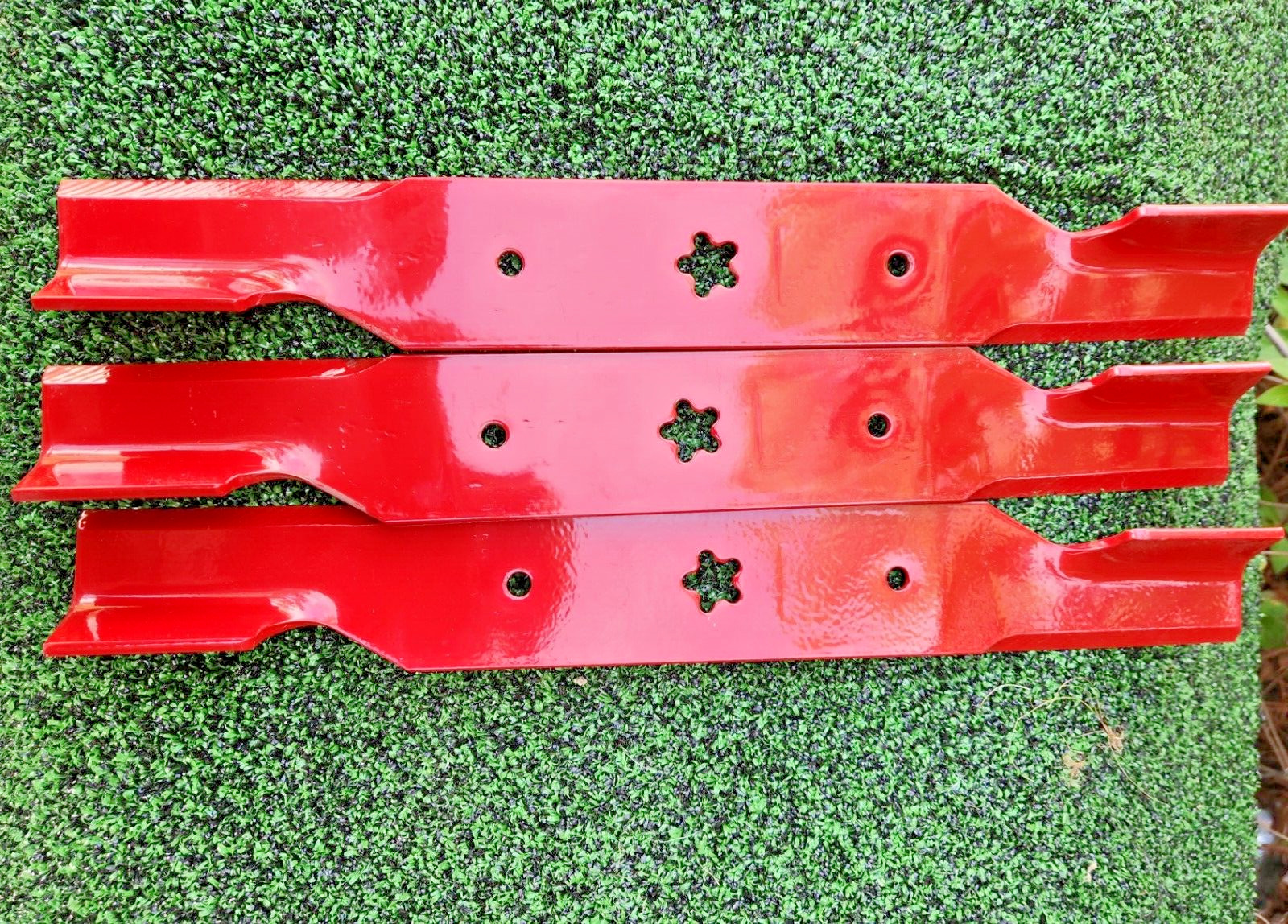 HUSQVARNA 48″ PREMIUM OEM HILIFT/BAGGER BLADES 180054 532180054 3 PK FREE FX EXP