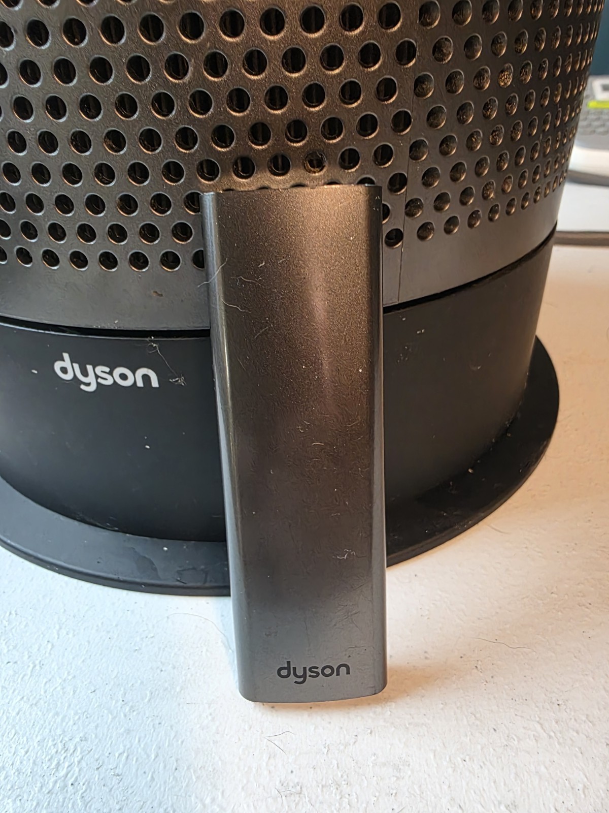 Dyson HP04 Pure Hot+Cool Air Purifier Fan Heater w/ Remote Works Needs Clean