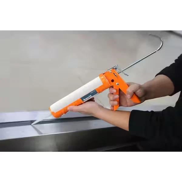 10 Oz. Drip Free Smooth Rod Caulk Gun