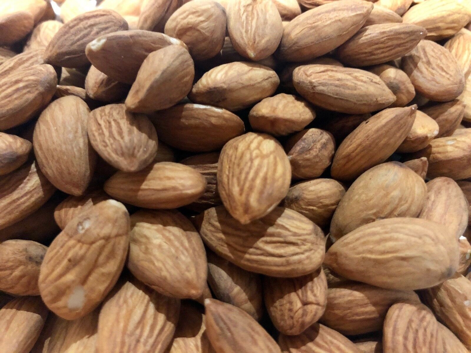 California Almonds RAW WHOLE High Quality 3 LB FREE SHIPPING