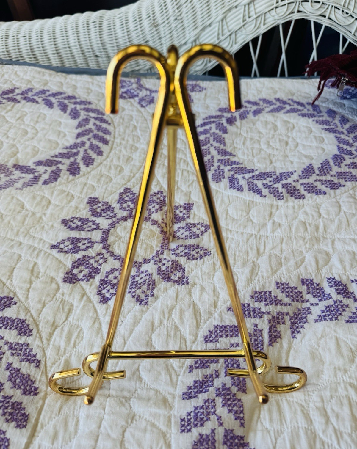 Gold Metal Plate Stand Display Easel, Small Freestanding, Less Than 10 in
