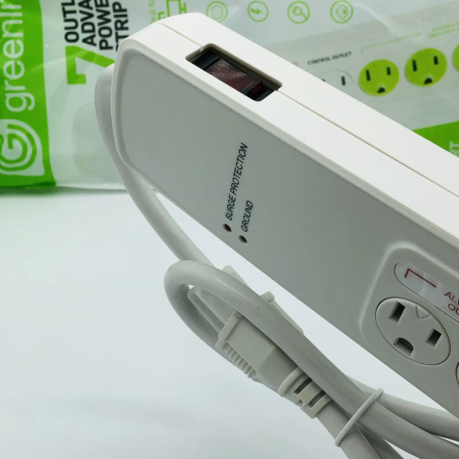 Advanced Power Saver Strip 7 Outlets Sensing Extension Cord Bar Surge Greenlite