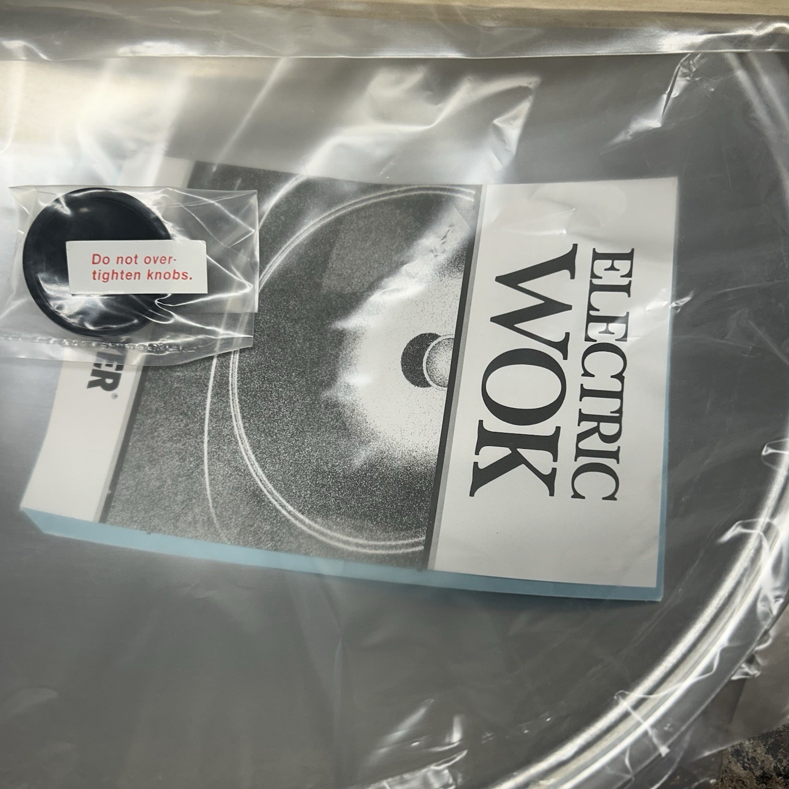 Meyer Electric Wok 1100W Black Non-Stick with Lid, Accessories & Cook Book New!